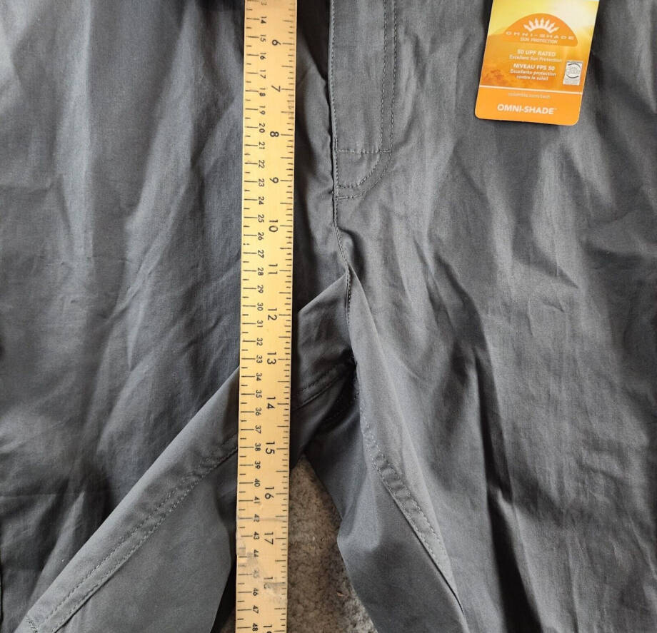 Columbia Rapid Rivers Comfort Stretch Cargo Shorts Men's 42 Gray Button Closure