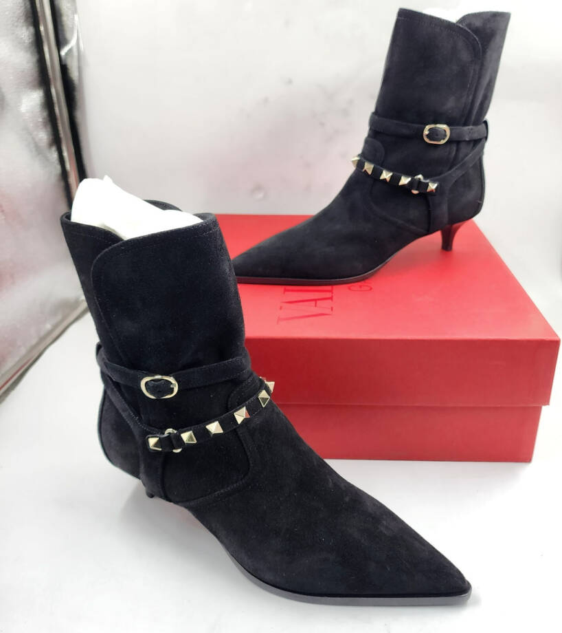 Valentino Garavani 45mm Rockstud Boots Women's 35/4.5US Black Buckle Closure