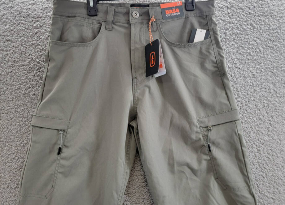 BASS OUTDOOR Essential Tech Cargo Pants Men's 34 Castor Gray Button Zip Closure