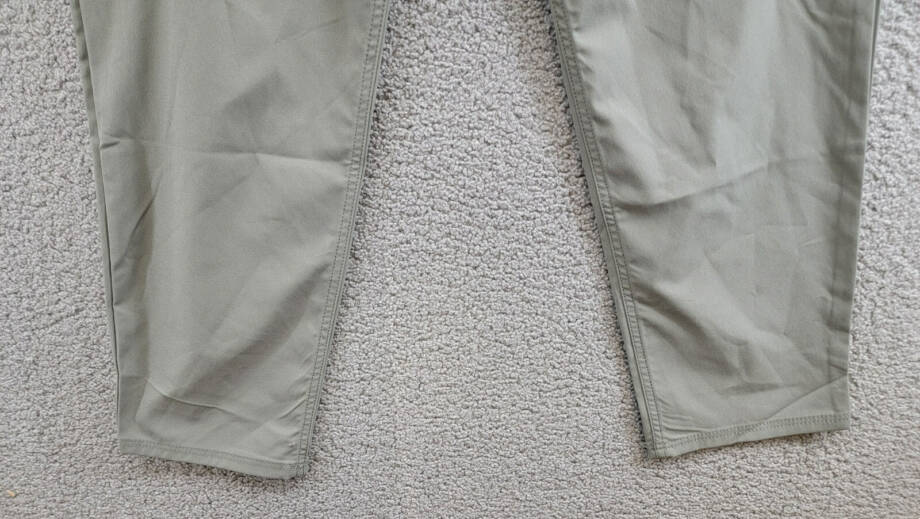 BASS OUTDOOR Essential Tech Cargo Pants Men's 34 Castor Gray Button Zip Closure