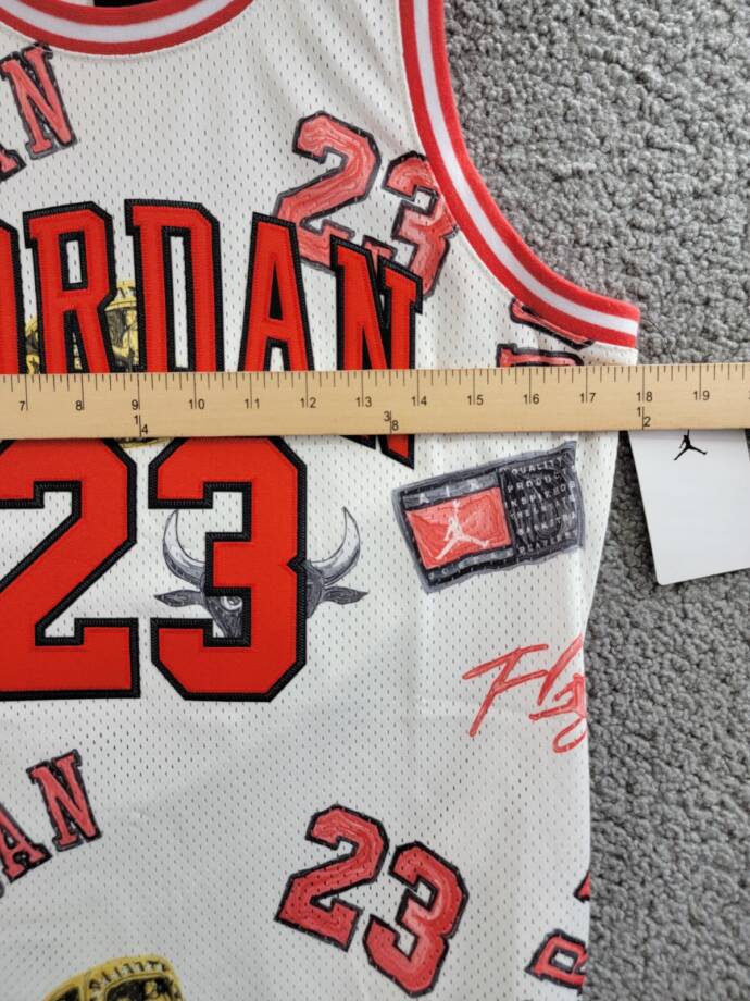 JORDAN Chicago Bulls Jordan 23 Jersey Top Boys' L White Multi Crewneck Pullover