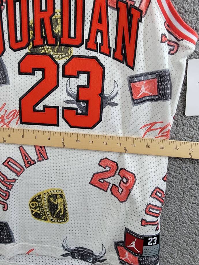 JORDAN Chicago Bulls Jordan 23 Jersey Top Boys' L White Multi Crewneck Pullover