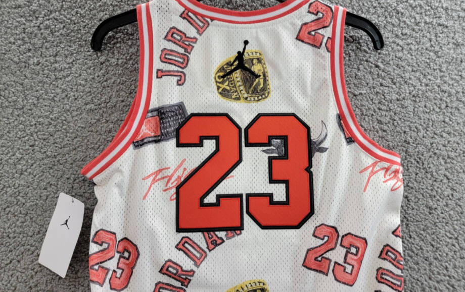 JORDAN Chicago Bulls Jordan 23 Jersey Top Boys' L White Multi Crewneck Pullover