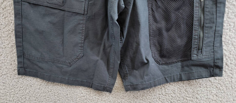 BASS OUTDOOR Carry-All Cargo Shorts Men's 32 Black Zip Fly With Button Closure