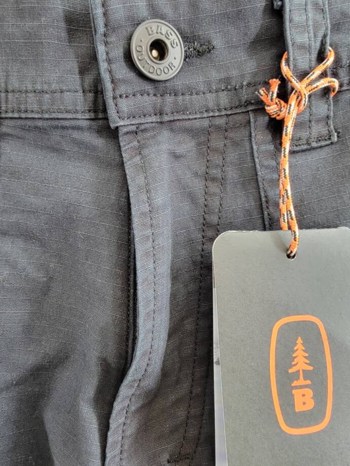 BASS OUTDOOR Carry-All Cargo Shorts Men's 32 Black Zip Fly With Button Closure