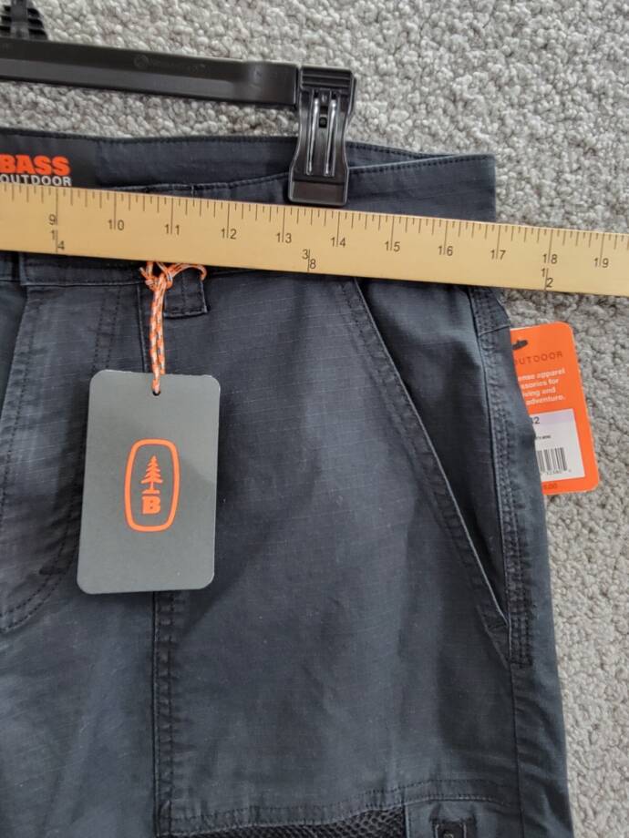 BASS OUTDOOR Carry-All Cargo Shorts Men's 32 Black Zip Fly With Button Closure