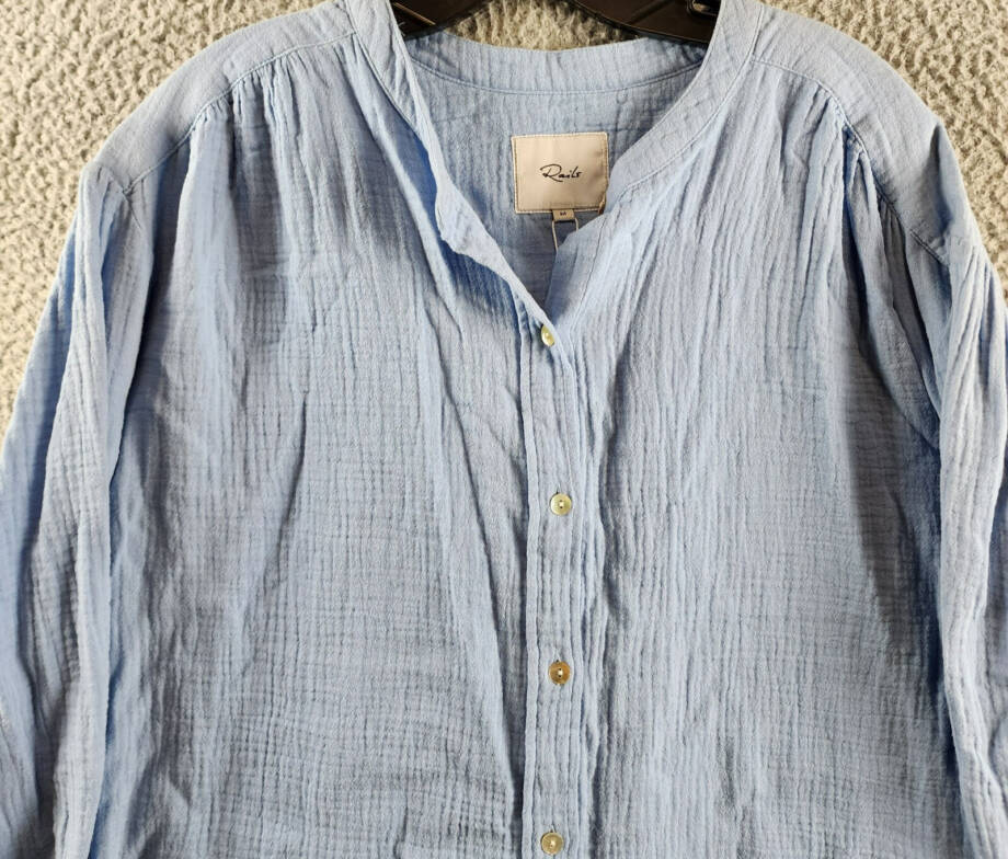 Rails Charlet Relaxed Fit Button Top Women's M Vista Blue Solid Long Sleeve