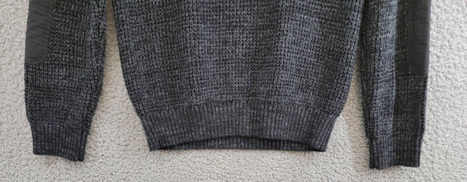 Bass Outdoor Quarter-Zip Long Sleeve Pullover Patch Sweater Men's S Black Beauty