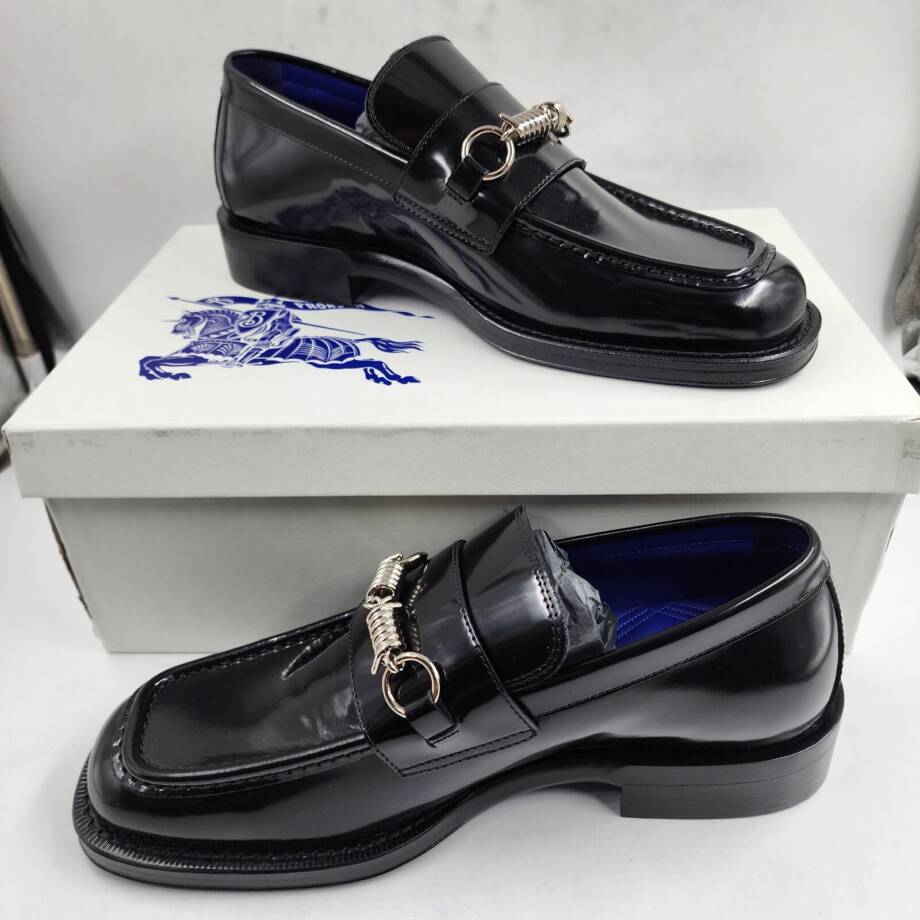 Burberry Leather Barbed Penny Loafers Men's 42 Black Slip On Closure