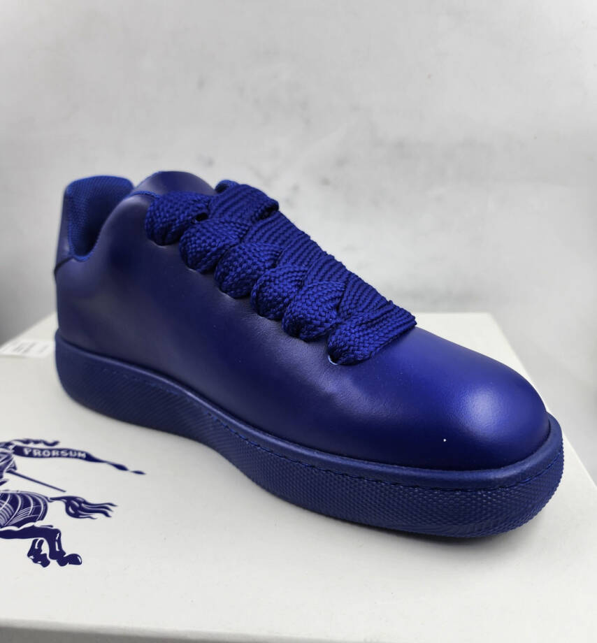 Burberry Leather Box Low-Top Sneakers Men's 42.5/9.5 US Knight Round Toe Lace Up