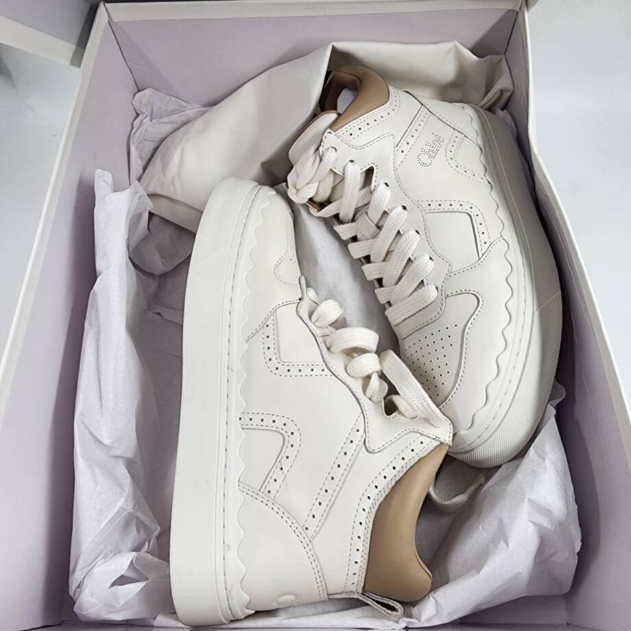 Chloé Lauren High Top Sneakers Women's 35/5 US Light Nude Lace Up Closure