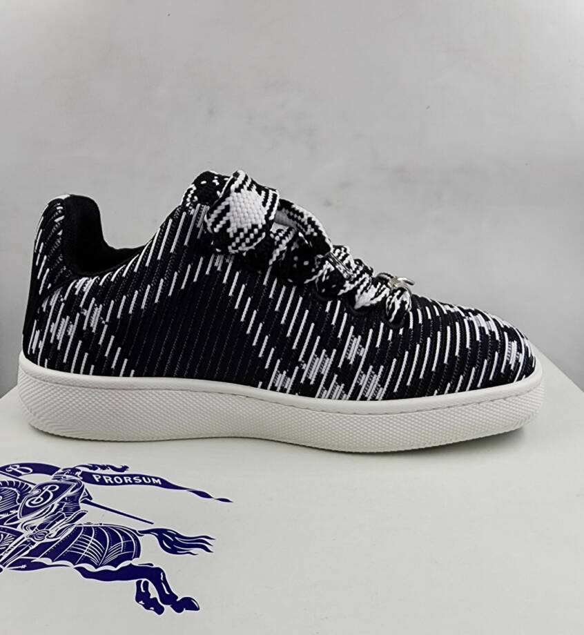 Burberry Check Knit Box Low-Top Sneakers Men's 42/9 US Black/White Lace Up