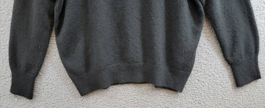 Karen Kane Ribbed Trim Mock Turtleneck Sweater Women's M Black Solid Pullover