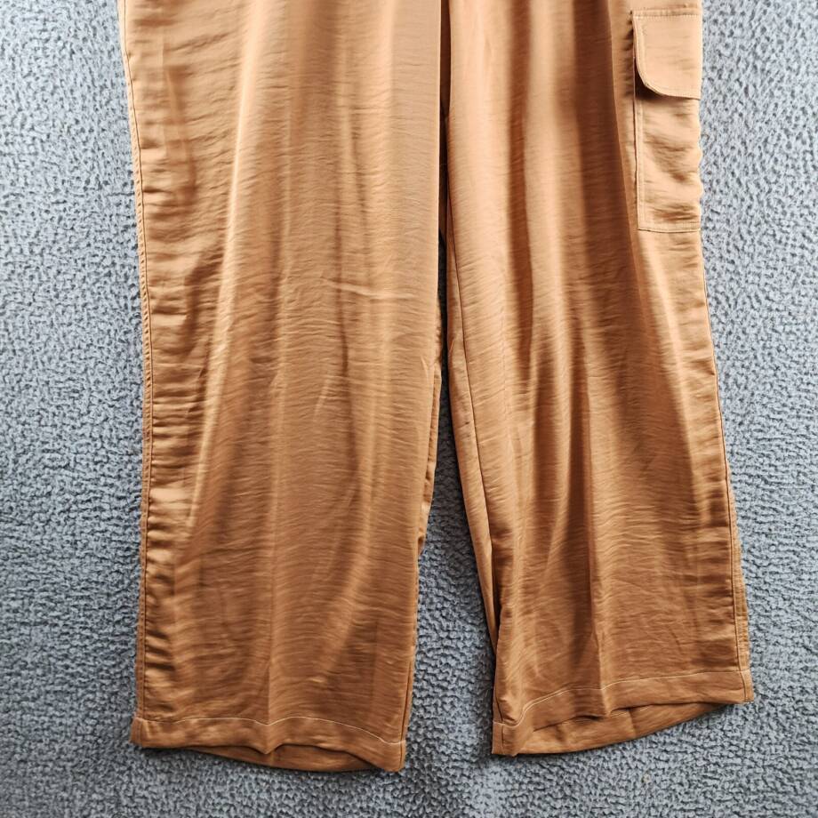 DKNY High Rise Wide-Leg Cargo Pants Women's 16 Tawney Zip Hook & Bar Closure