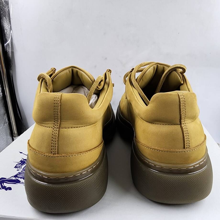 Burberry Suede Creeper Mid Derby Boots Men's 43.5 Manilla Lace-Up Closure