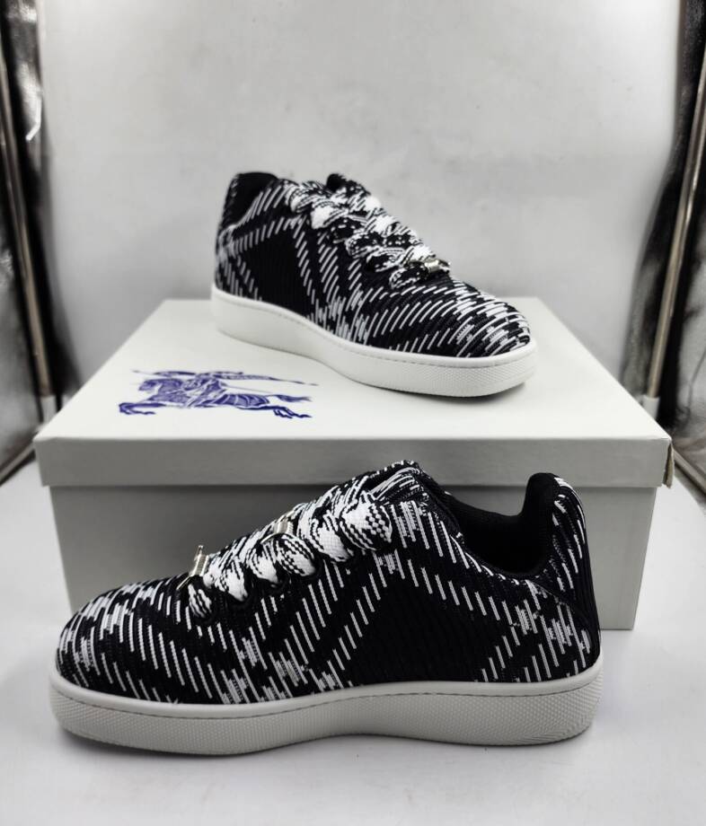 Burberry Box Knit Black Check Low Top Sneakers Men's 42.5 Black Ip Check Lace Up