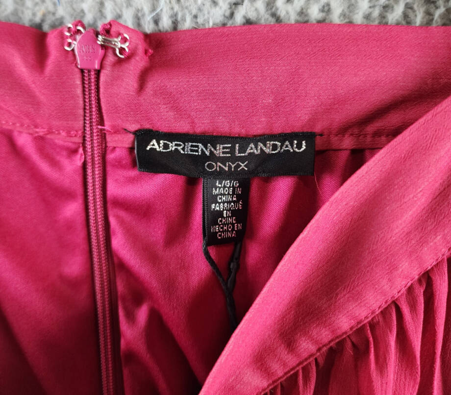 Adrienne Landau Onyx Pleated A Line Skirt Women's L Maroon Zipper Back Closure