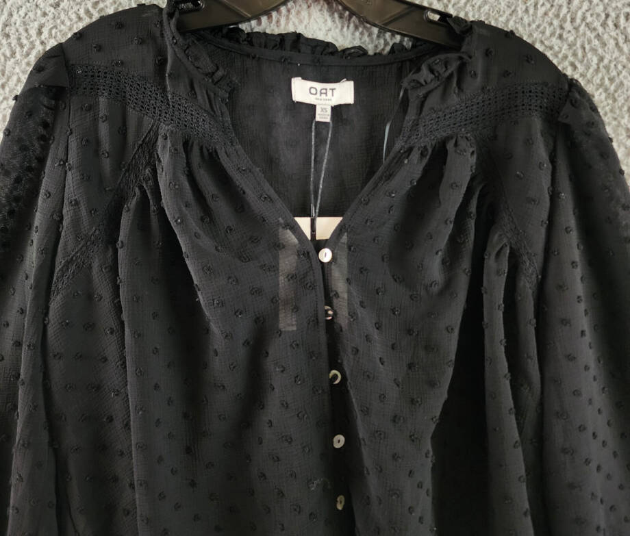 OAT New York Long Sleeve Blouse Women's XS Black V-Neckline Front Button Closure