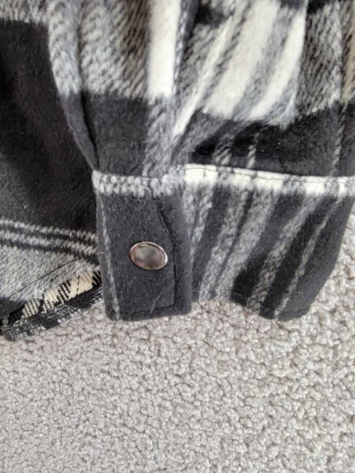 Steve Madden Sophia Wool Blend Plaid Shirt Jacket Women's S Black/Ivory L/S