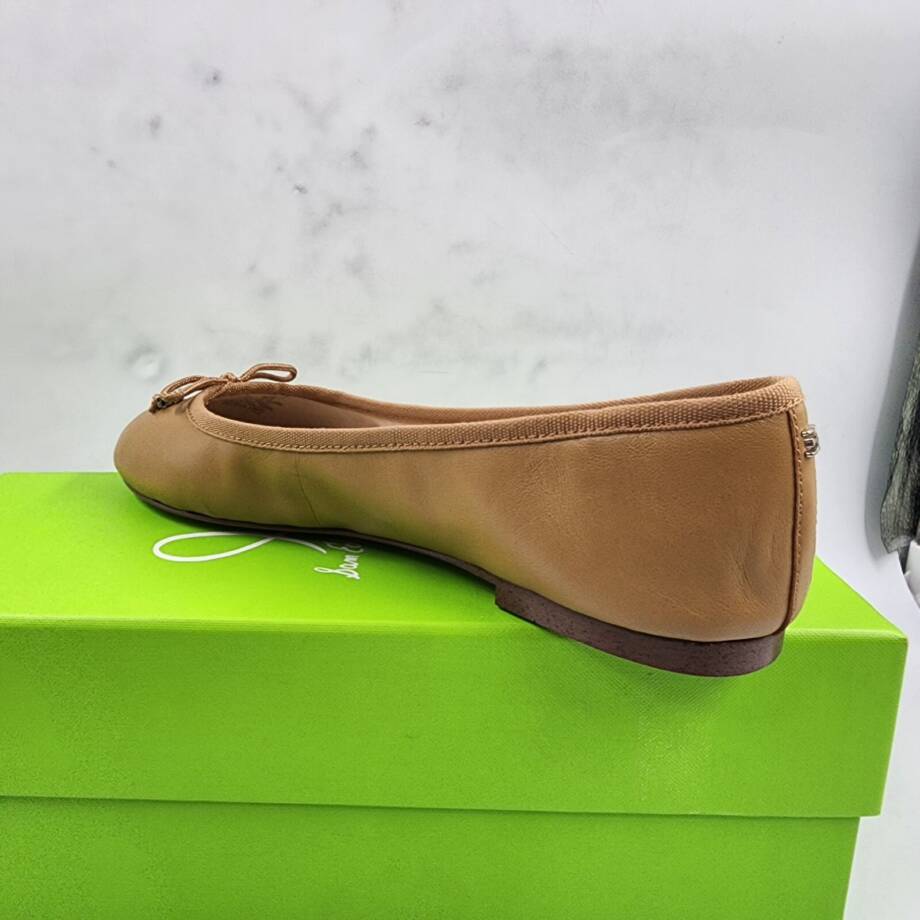 Sam Edelman Felicia Luxe Emblem Bow Ballet Flats Women's 5.5M Tan Leather SlipOn