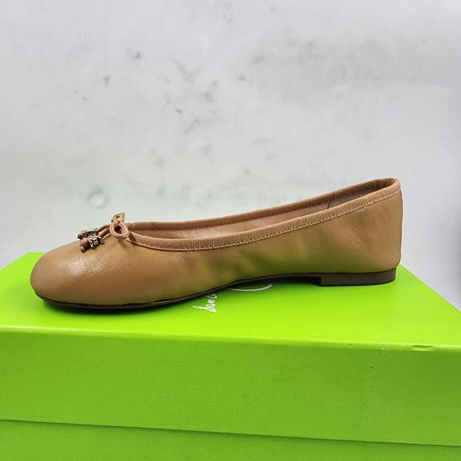 Sam Edelman Felicia Luxe Emblem Bow Ballet Flats Women's 5.5M Tan Leather SlipOn