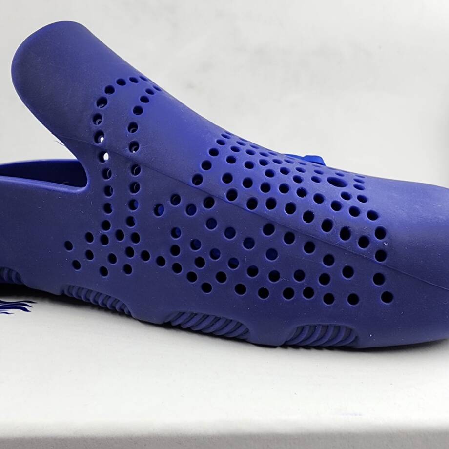 Burberry Stingray Clogs Men's 8 Blue Equestrian Knight Design Burberry Lettering