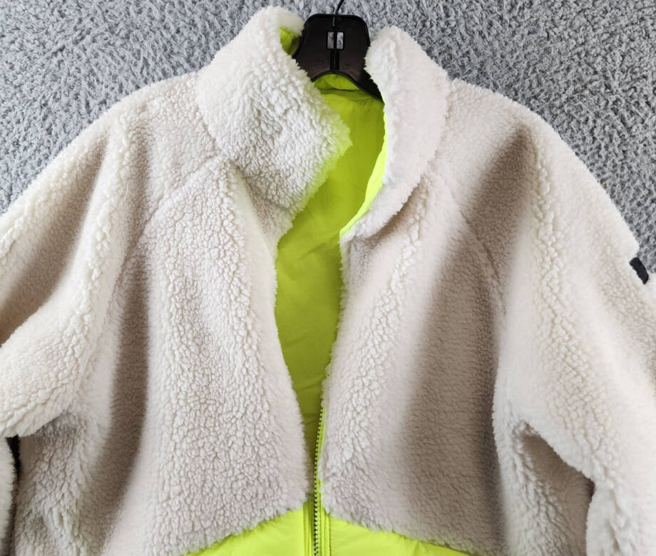 Calvin Klein Performance Reversible Sherpa Jacket Women's Chalk Safe M