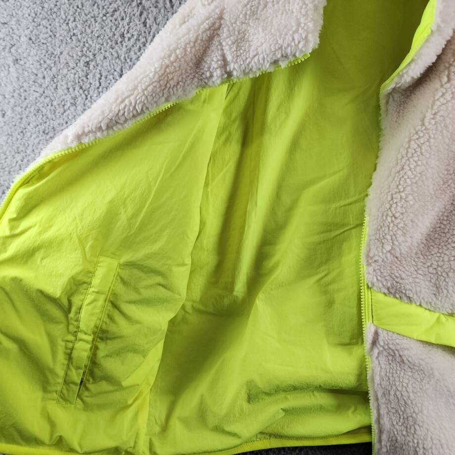 Calvin Klein Performance Reversible Sherpa Jacket Women's Chalk Safe M