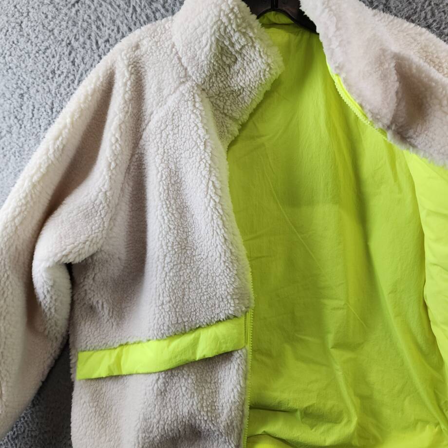 Calvin Klein Performance Reversible Sherpa Jacket Women's Chalk Safe M