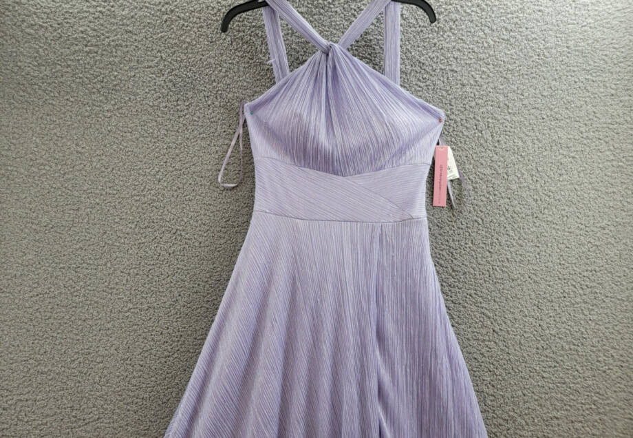 AQUA Metallic Crinkle Gown Women's 6 Lavender Twist Halter Neck Back Zip Closure