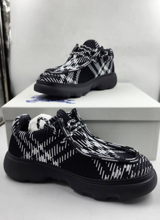 Burberry Creeper Check Woven Lace Up Shoes Mens 9.5 Black Round Toe EU 42.5