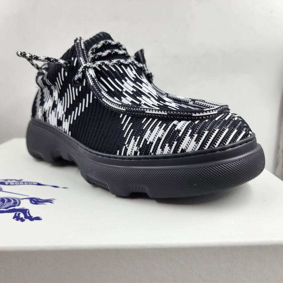 Burberry Creeper Check Woven Lace Up Shoes Mens 9.5 Black Round Toe EU 42.5