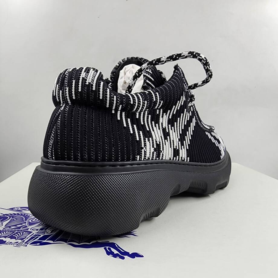 Burberry Creeper Check Woven Lace Up Shoes Mens 9.5 Black Round Toe EU 42.5
