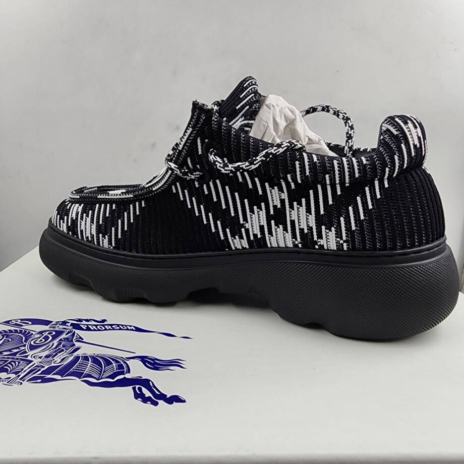 Burberry Creeper Check Woven Lace Up Shoes Mens 9.5 Black Round Toe EU 42.5