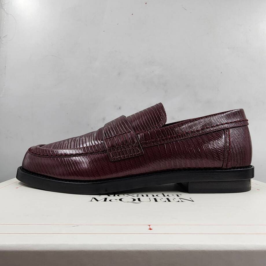 Alexander McQUEEN Croc Embossed Round Apron Toe Loafer Mens 12 Burgundy SlipOn