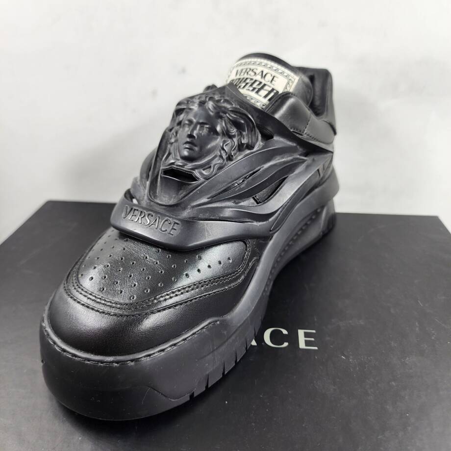 Versace Odissea Low Top Sneakers Men's 8 Black Padded Collar La Medusa Embossed