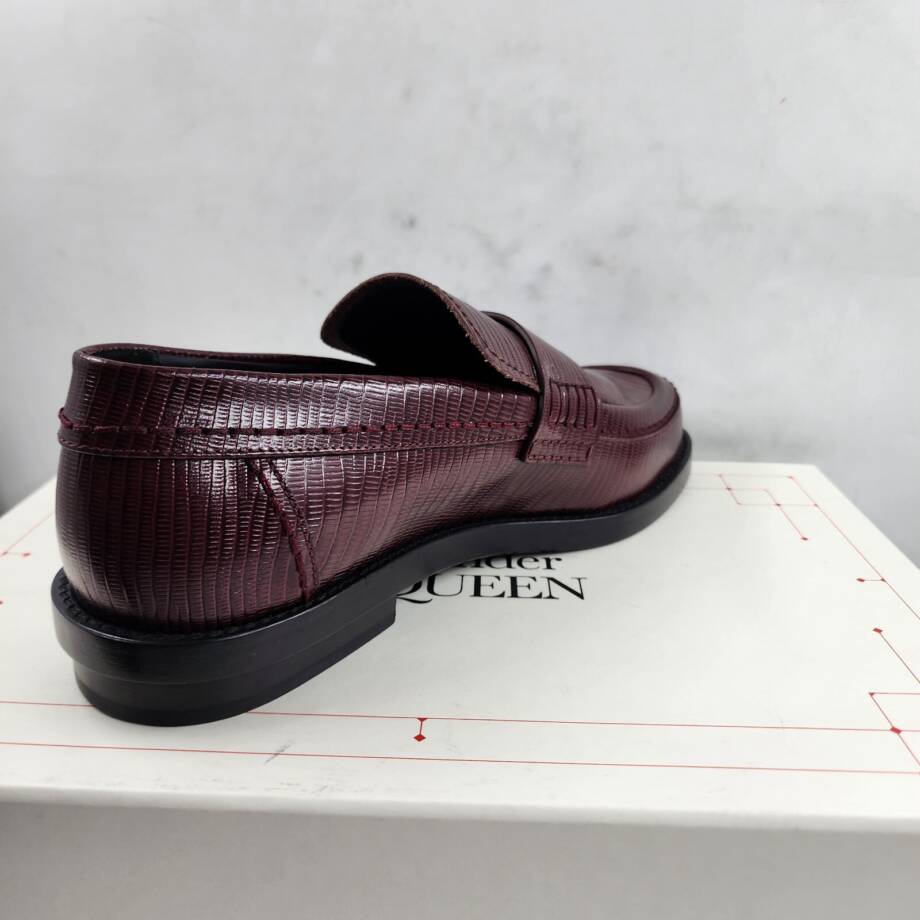 Alexander McQUEEN Croc Embossed Round Apron Toe Loafer Mens 10 Burgundy SlipOn