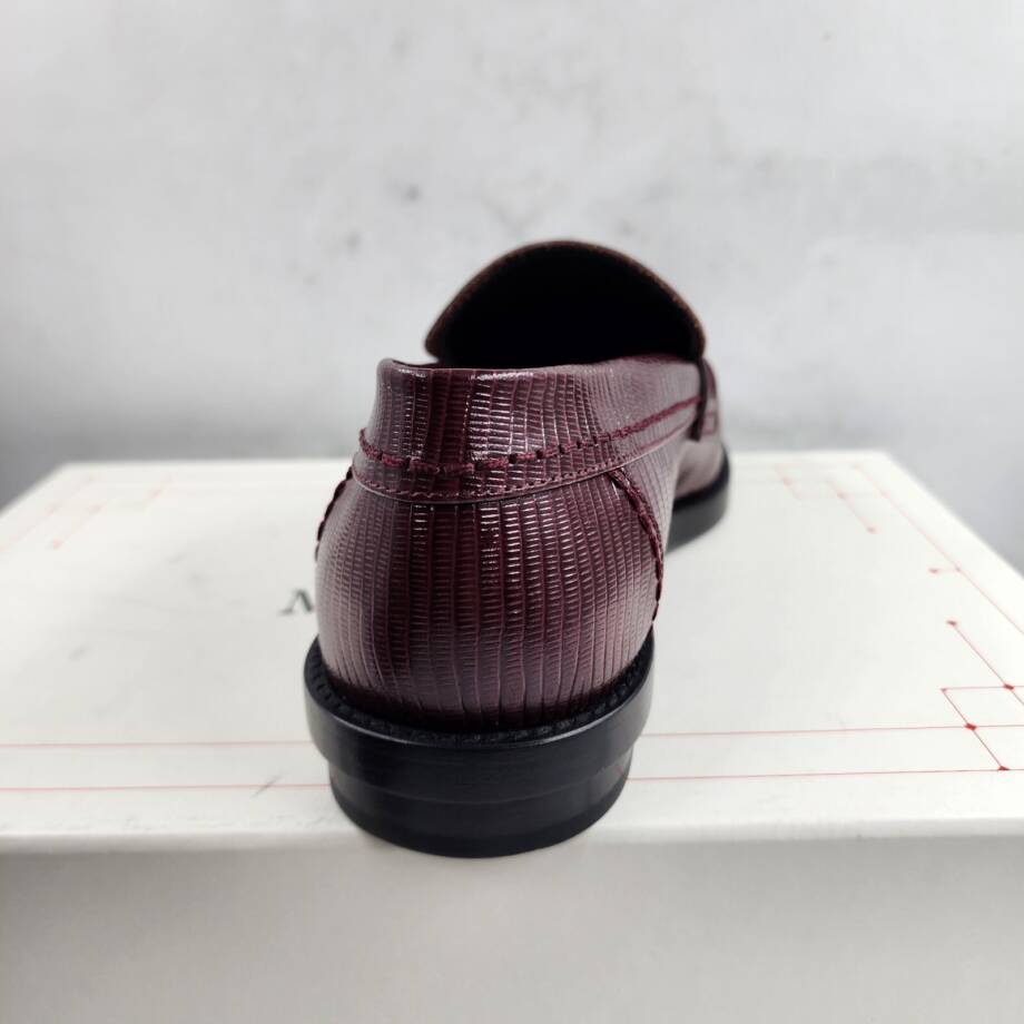 Alexander McQUEEN Croc Embossed Round Apron Toe Loafer Mens 10 Burgundy SlipOn