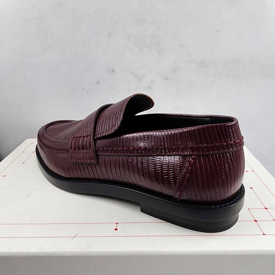 Alexander McQUEEN Croc Embossed Round Apron Toe Loafer Mens 10 Burgundy SlipOn