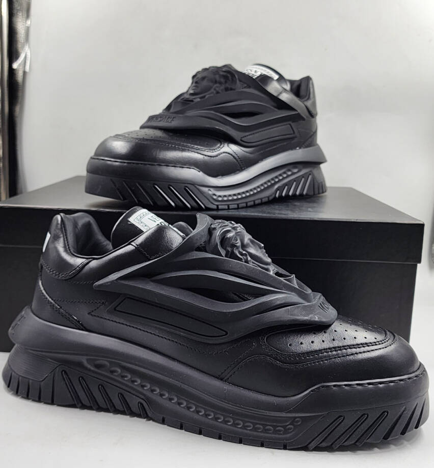 Versace Odissea Low Top Sneakers Men's 11 Black Padded Collar La Medusa Embossed