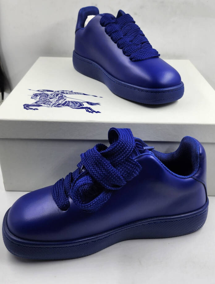 Burberry Leather Box Low-Top Sneakers Men's 40/7 US Knight Round Toe Lace Up