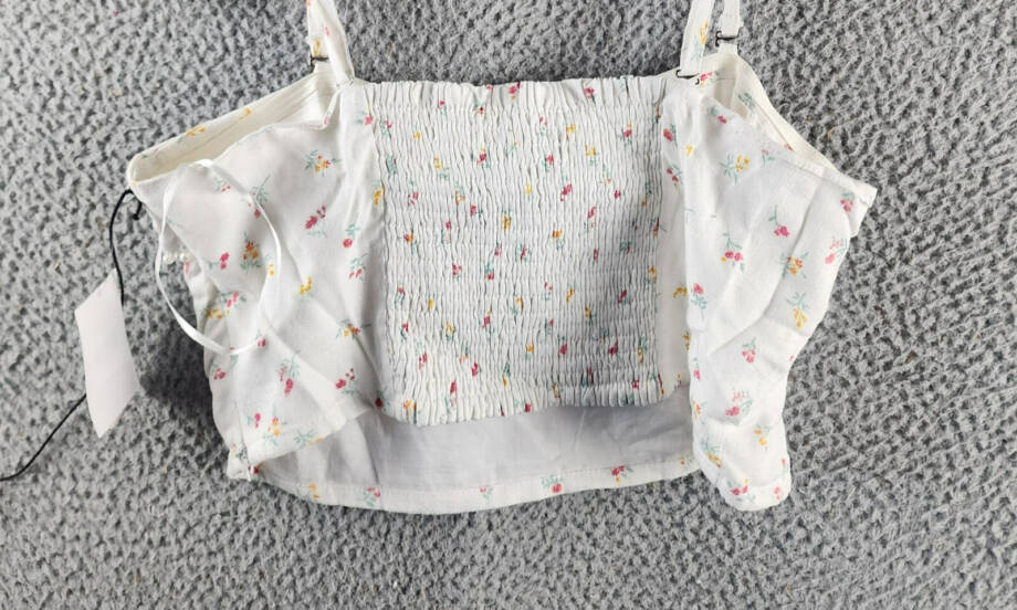 Wildfox Odessa Linne Blend Crop Top Women's M White Multi Pearl Beaded Pullover