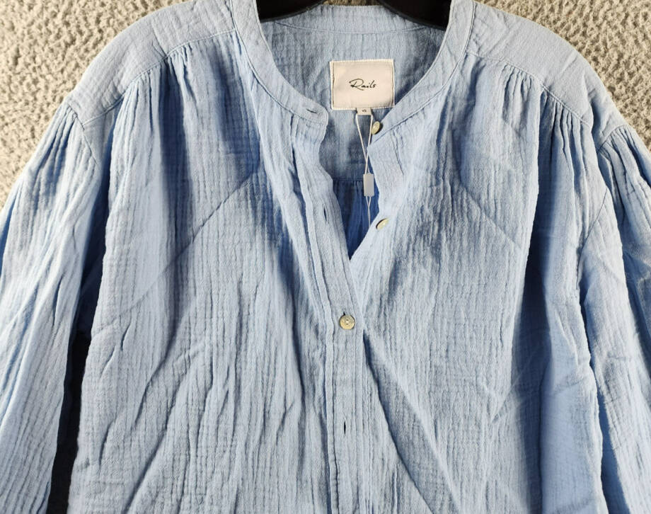 Rails Charlet Relaxed Fit Button Top Women's XS Vista Blue Solid Long Sleeve