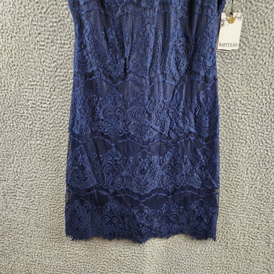 KENSIE Scalloped Short Sleeve Lace Mini Dress 6 Navy Back Zip Closure
