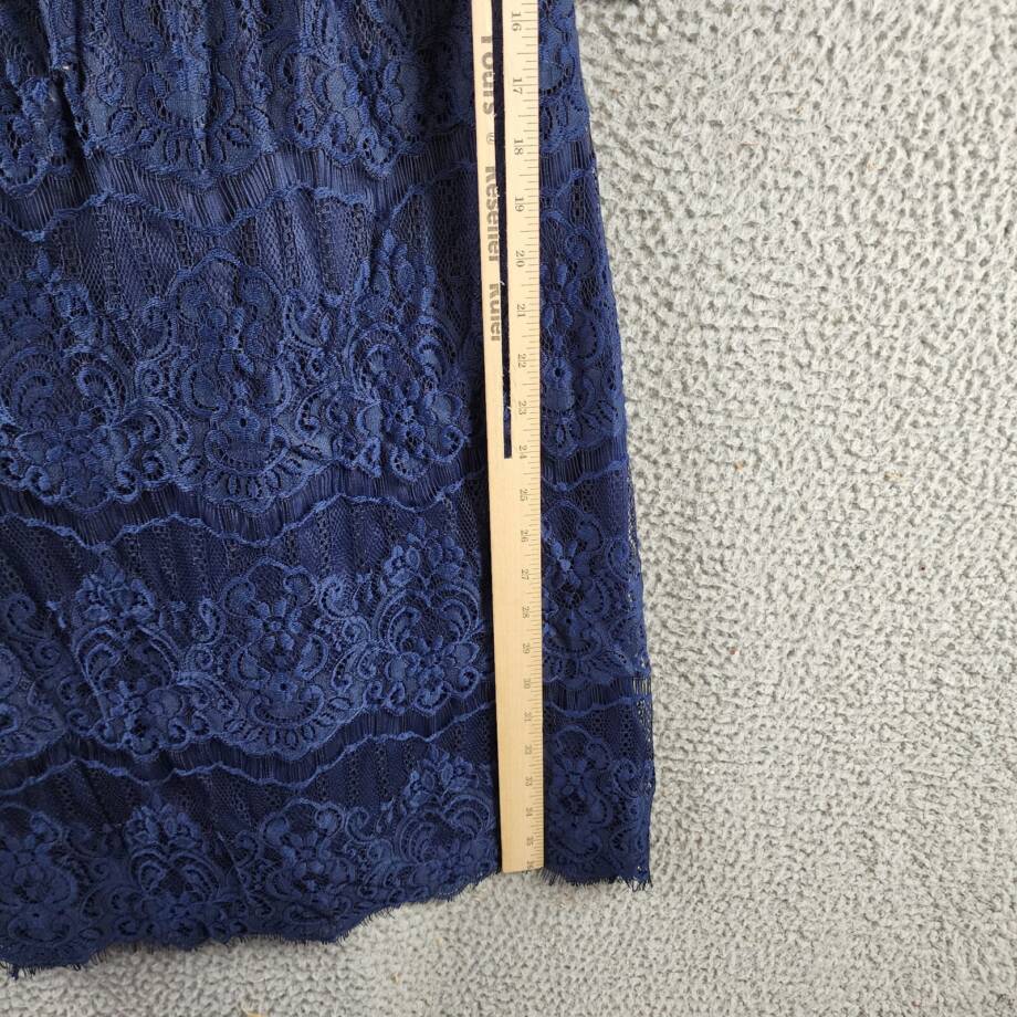 KENSIE Scalloped Short Sleeve Lace Mini Dress 6 Navy Back Zip Closure