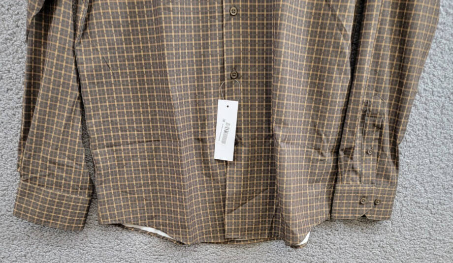 Tayion Collection Slim-Fit Dress Shirt Men's M (15-15.5) 34/35 Black/Gold Plaid
