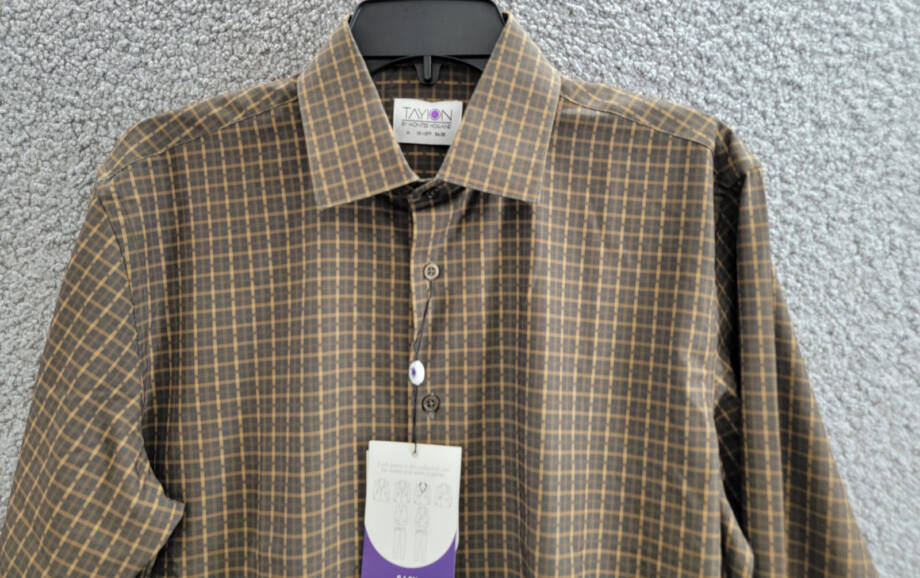 Tayion Collection Slim-Fit Dress Shirt Men's M (15-15.5) 34/35 Black/Gold Plaid