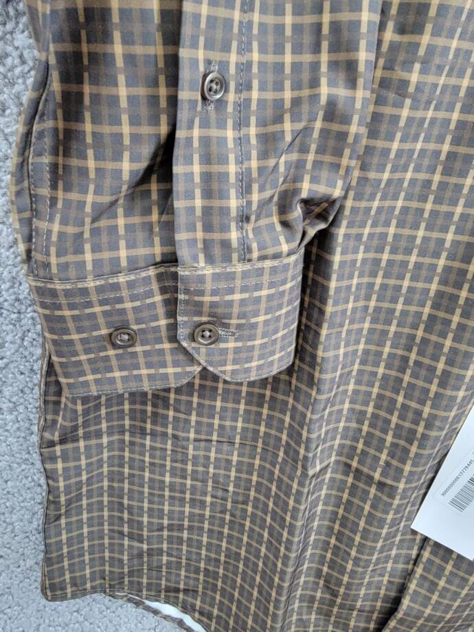 Tayion Collection Slim-Fit Dress Shirt Men's M (15-15.5) 34/35 Black/Gold Plaid