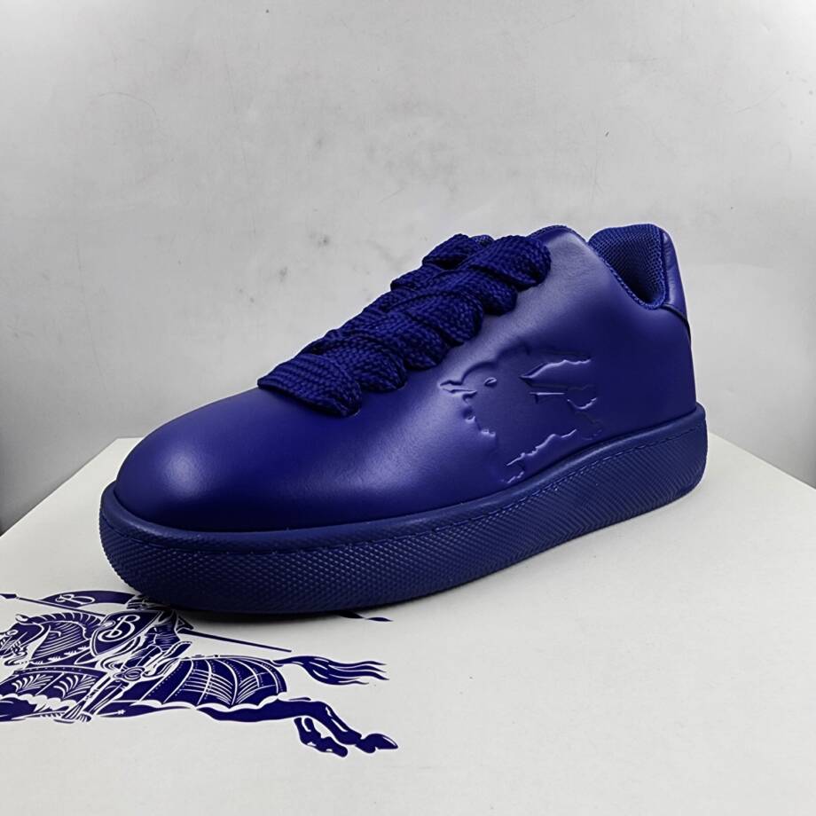 Burberry Leather Box Low-Top Sneakers Men's 40/7 US Knight Round Toe Lace Up