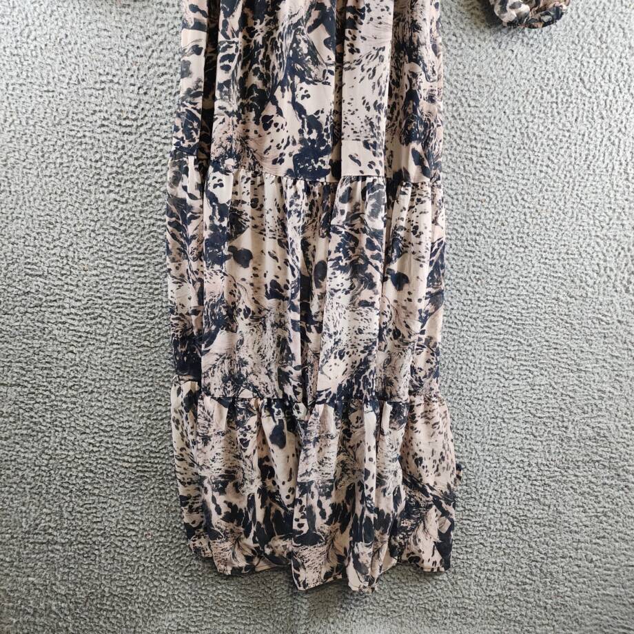 Avec Les Filles Tiered Printed Maxi Dress Women's 14 Wild Horses Square Neck L/S